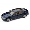 Миниатюрная модель BMW 7 серии Long, Imperial Blue, масштаб 1:18 Миниатюрная модель BMW 7 серии Long, Imperial Blue, масштаб 1:18