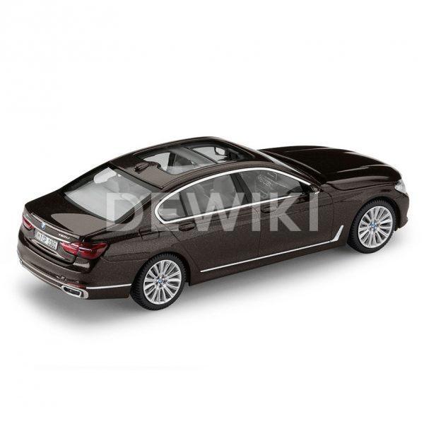 Миниатюрная модель BMW 7 серии Long версии, Jatoba Brown, масштаб: 1:43 Миниатюрная модель BMW 7 серии Long версии, Jatoba Brown, масштаб: 1:43