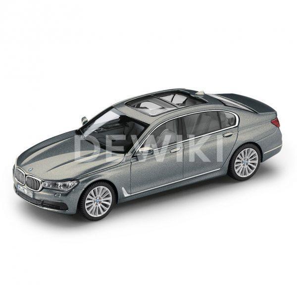 Миниатюрная модель BMW 7 серии Long версии, Arctic Grey, масштаб 1:43 Миниатюрная модель BMW 7 серии Long версии, Arctic Grey, масштаб 1:43