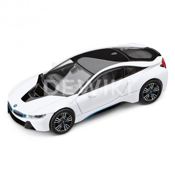 Миниатюрная модель BMW i8 (i12), Crystal White, масштаб: 1:43 Миниатюрная модель BMW i8 (i12), Crystal White, масштаб: 1:43