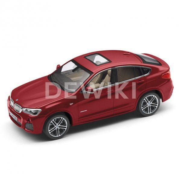 Миниатюрная модель BMW X4, Melbourne Red, масштаб: 1:43 Миниатюрная модель BMW X4, Melbourne Red, масштаб: 1:43
