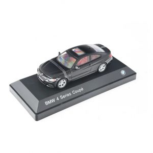 Миниатюрная модель BMW 4 серии Coupe, Black Sapphire, масштаб: 1:43