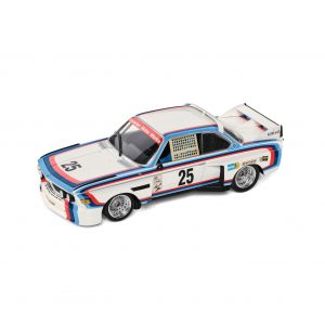 Миниатюрная модель BMW 3.0 CSL 25, масштаб 1:18 Миниатюрная модель BMW 3.0 CSL 25, масштаб 1:18