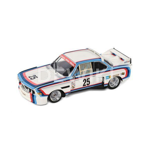 Миниатюрная модель BMW 3.0 CSL 25, масштаб 1:18 Миниатюрная модель BMW 3.0 CSL 25, масштаб 1:18