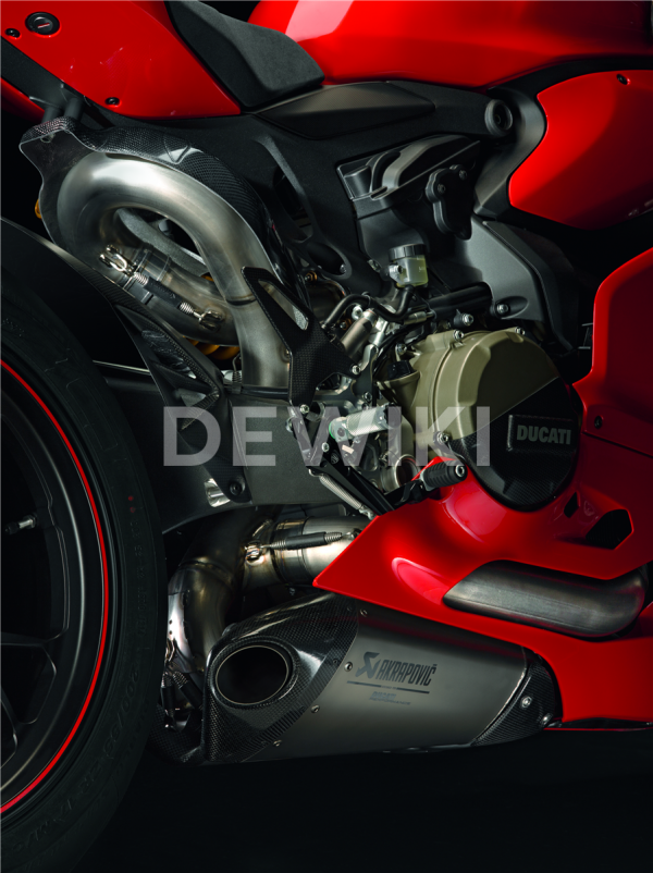 Титановая выхлопная система Akrapovic Evolution Ducati 959 / 1299 Panigale Титановая выхлопная система Akrapovic Evolution Ducati 959 / 1299 Panigale