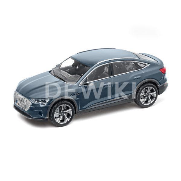 Модель в миниатюре Audi e-tron Sportback, Plasma Blue, масштаб 1:43