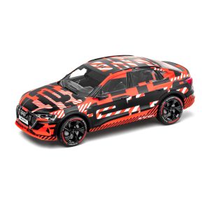 Модель в миниатюре Audi e-tron Sportback, Black/Red, масштаб 1:43