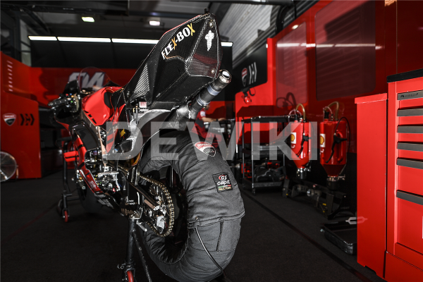 Комплект подогревателя шин Ducati Panigale V2 / V4 / Streetfighter V4