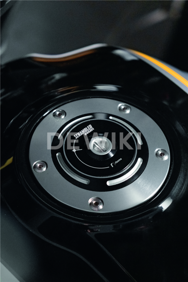 Алюминиевая крышка бака Rizoma Ducati Scrambler / 1100 Алюминиевая крышка бака Rizoma Ducati Scrambler / 1100