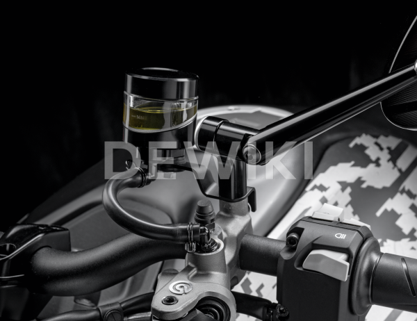 Опора бочков тормозной жидкости и жидкости сцепления Rizoma Ducati Monster