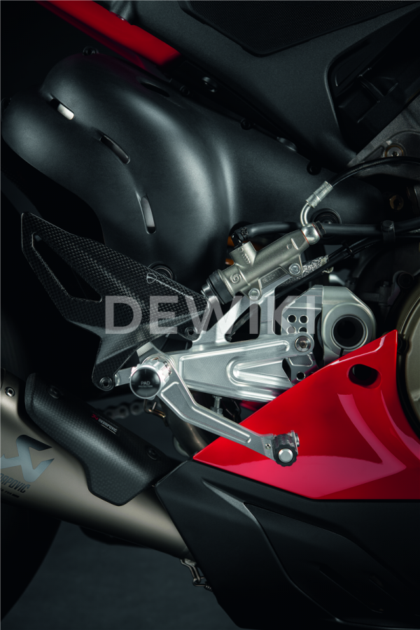 Регулируемые подножки водителя из алюминия Ducati Panigale V4
