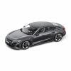 Модель в миниатюре Audi RS e-tron GT, Daytona Grey, масштаб 1:18
