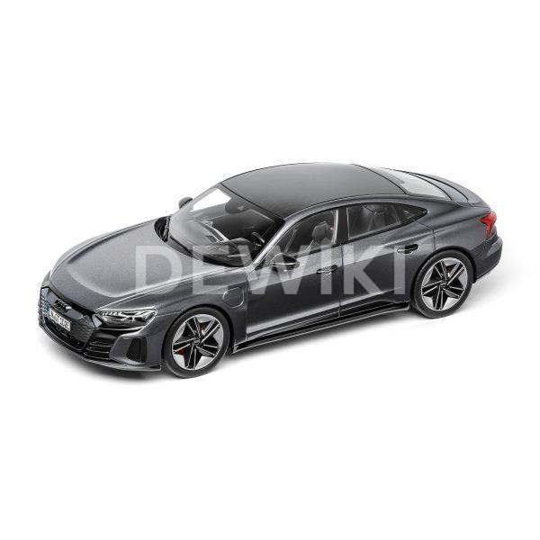 Модель в миниатюре Audi RS e-tron GT, Daytona Grey, масштаб 1:18 Модель в миниатюре Audi RS e-tron GT, Daytona Grey, масштаб 1:18