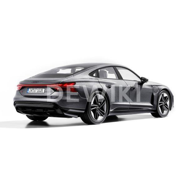 Модель в миниатюре Audi RS e-tron GT, Daytona Grey, масштаб 1:18