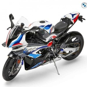 Модель мотоцикла BMW Motorrad M1000 RR 1:10. Модель мотоцикла BMW Motorrad M1000 RR 1:10.
